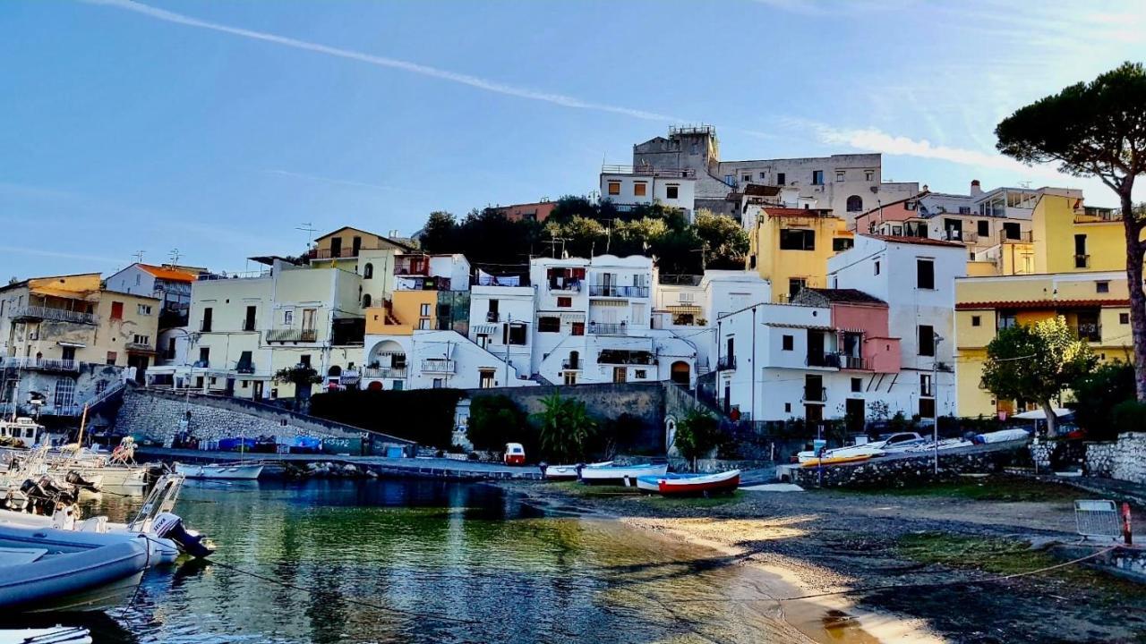 Relais Del Mare Con Terrazza Fronte Mare Free Parking Lejlighed Massa Lubrense Eksteriør billede