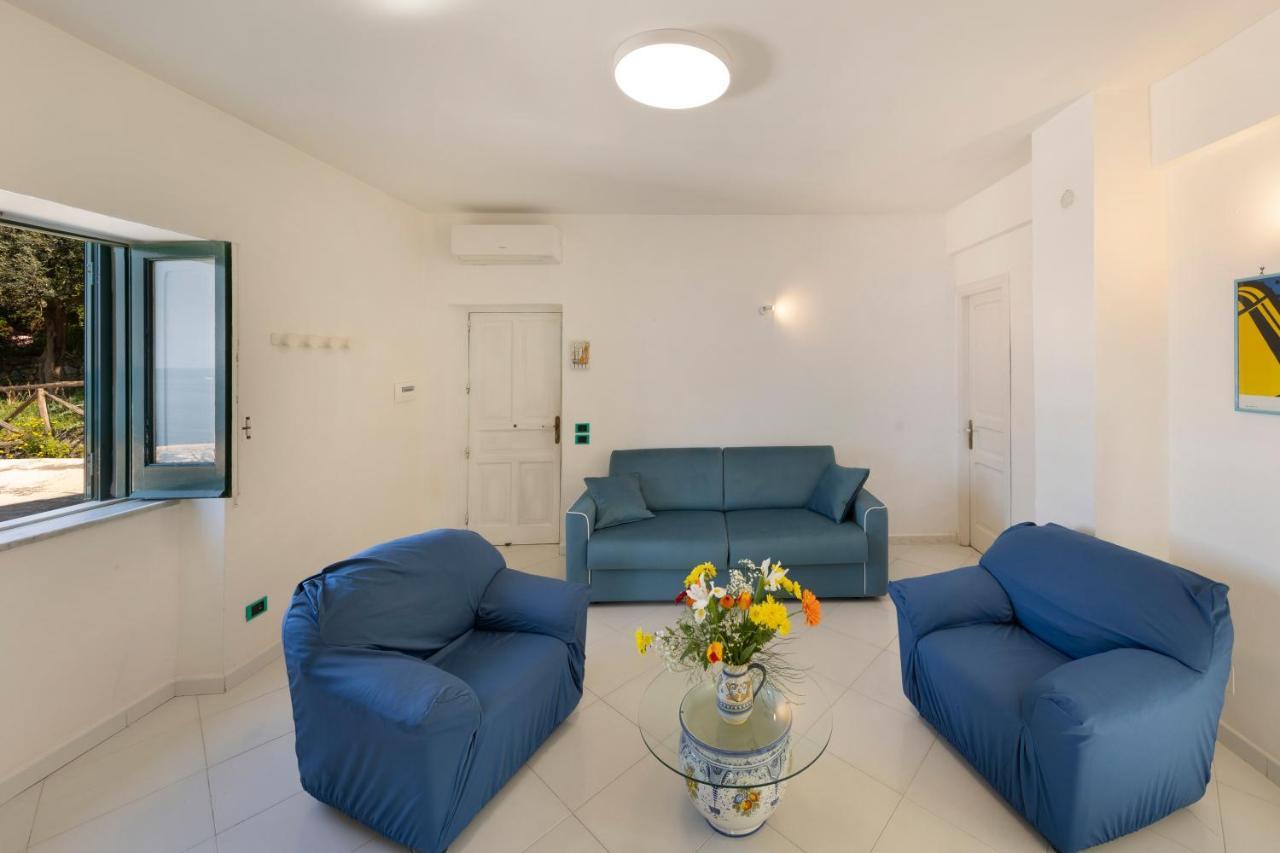 Relais Del Mare Con Terrazza Fronte Mare Free Parking Lejlighed Massa Lubrense Eksteriør billede