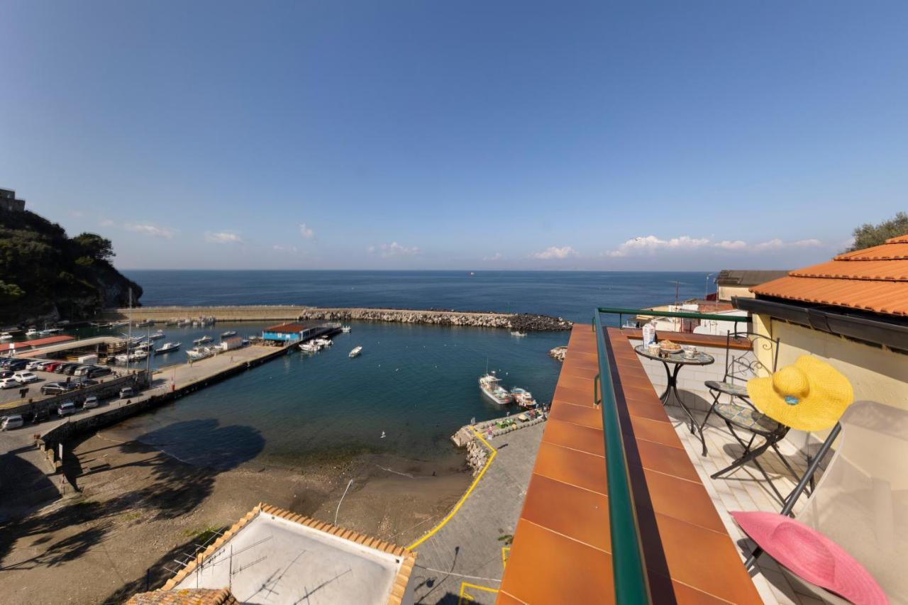 Relais Del Mare Con Terrazza Fronte Mare Free Parking Lejlighed Massa Lubrense Eksteriør billede